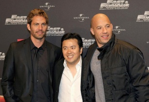 Paul Walker, el director Justin Lin y Vin Diesel, quienes regresarán para la sexta entrega de "Rápidos y Furiosos"